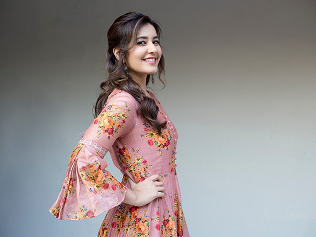 rashi khanna 154529329430