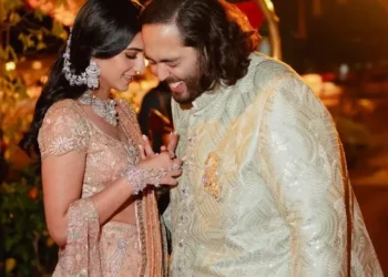 pictures from anant ambani and radhika merchants pre v0 1bf8ahejqsmc1 1